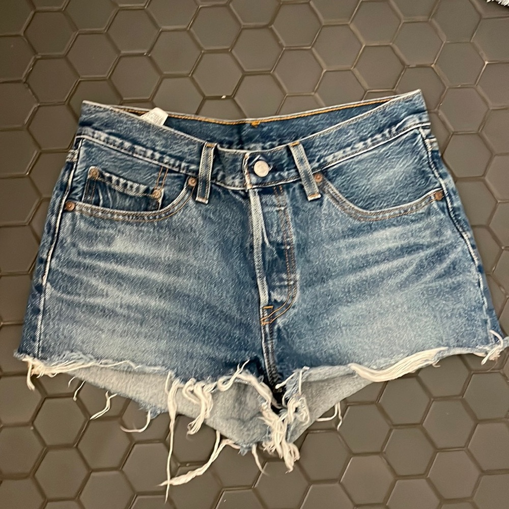 Urban Outfitters Levi Jean Shorts Size 27